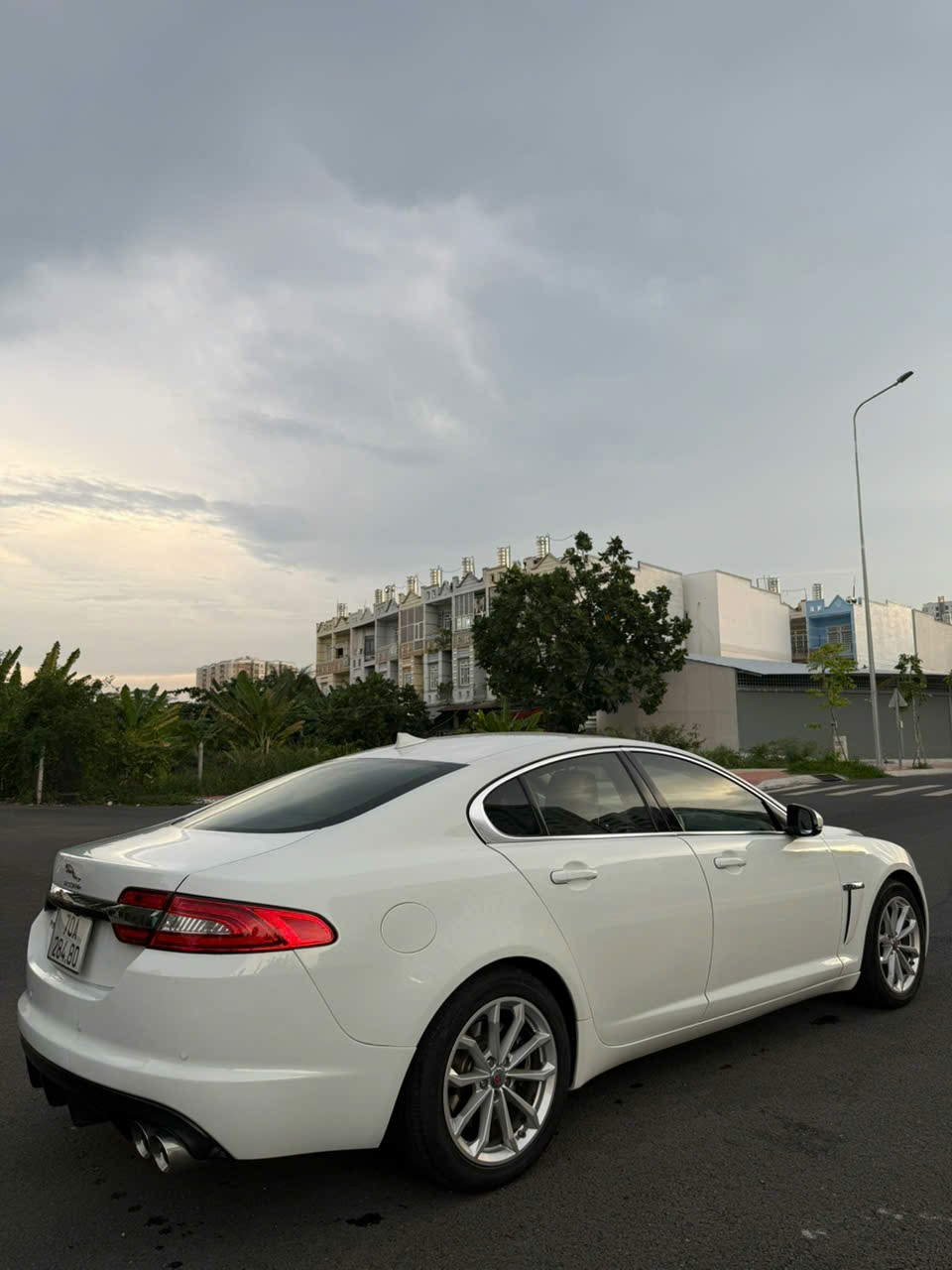 Jaguar XF 2.0 AT 2013 - Ảnh 13